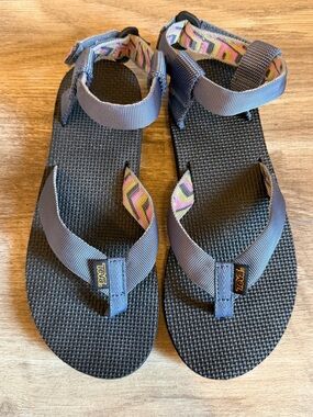 Teva Original Universal Thong hook-and-loop ankle strap closure Sandals Size 7